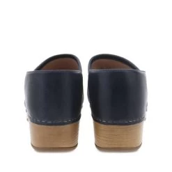 Dansko Brenna Clog -Ariat Store brenna clog navy back 9431 751600 dansko 06536.1640727438