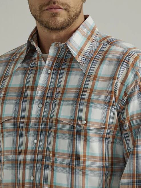 Men's Wrangler Wrinkle Resist Brown Plaid Shirt 4 Men's Wrangler Wrinkle Resist Brown Plaid Shirt - Image 2